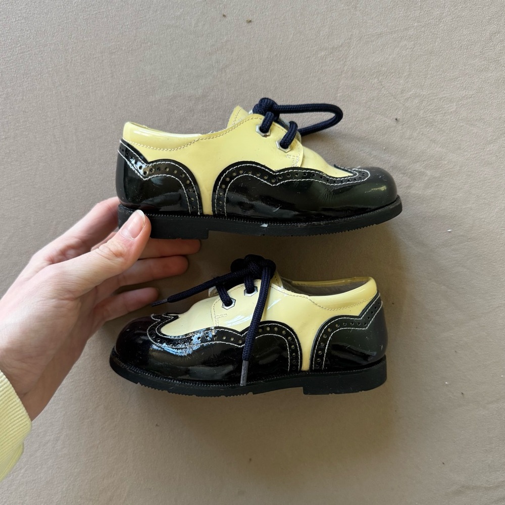 Petit Shoes Kids Wing Tip Tuxedo Oxford Dress Shoes